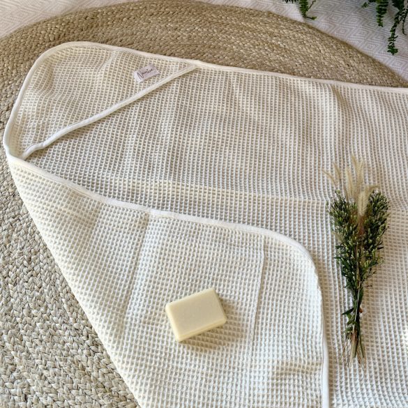 Kapucnis baba törölköző