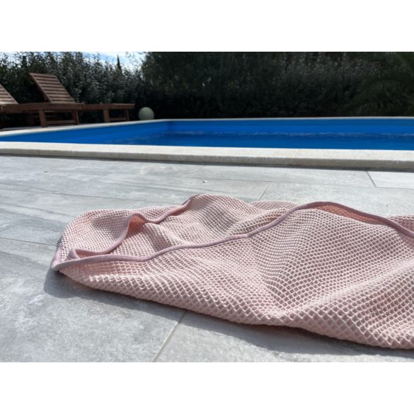 Kapucnis baba törölköző